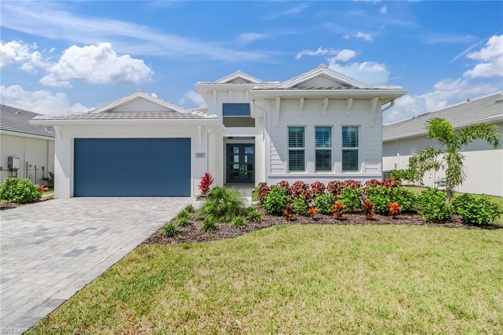 9089 Montserrat DR NAPLES, FL 34114