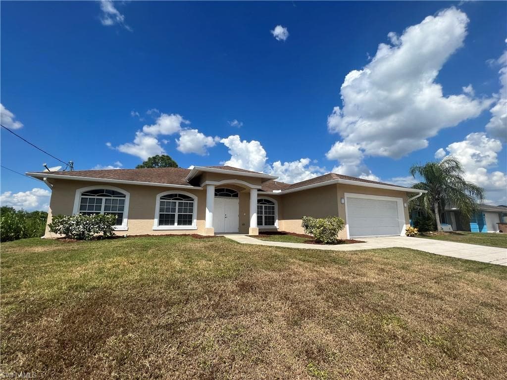 3108 10th ST W LEHIGH ACRES, FL 33971