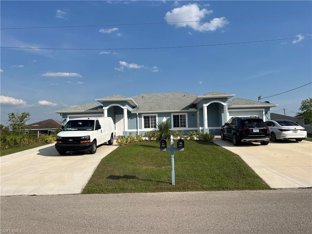156 Pullman ST LEHIGH ACRES, FL 33974