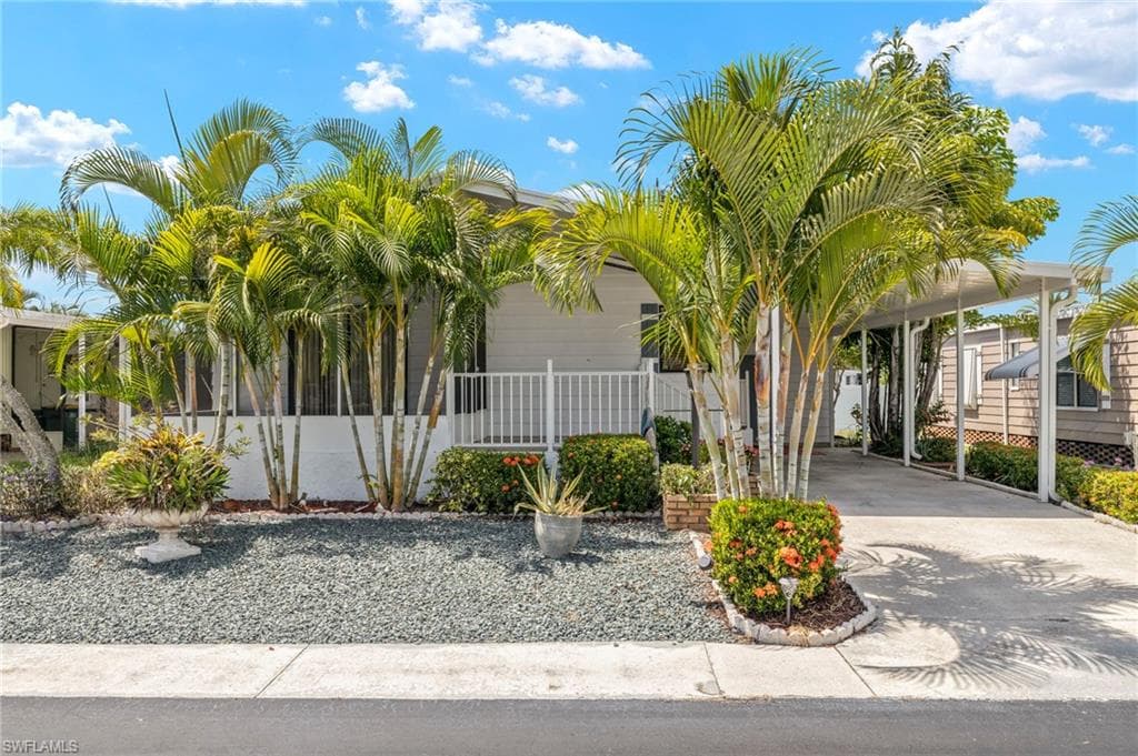 190 Oceans BLVD 190 NAPLES, FL 34104