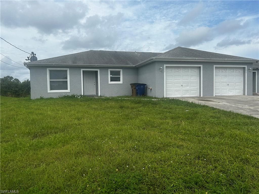 208-210 Homer AVE S LEHIGH ACRES, FL 33973