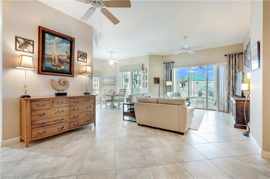 4141 Bay Beach LN 421 FORT MYERS BEACH, FL 33931