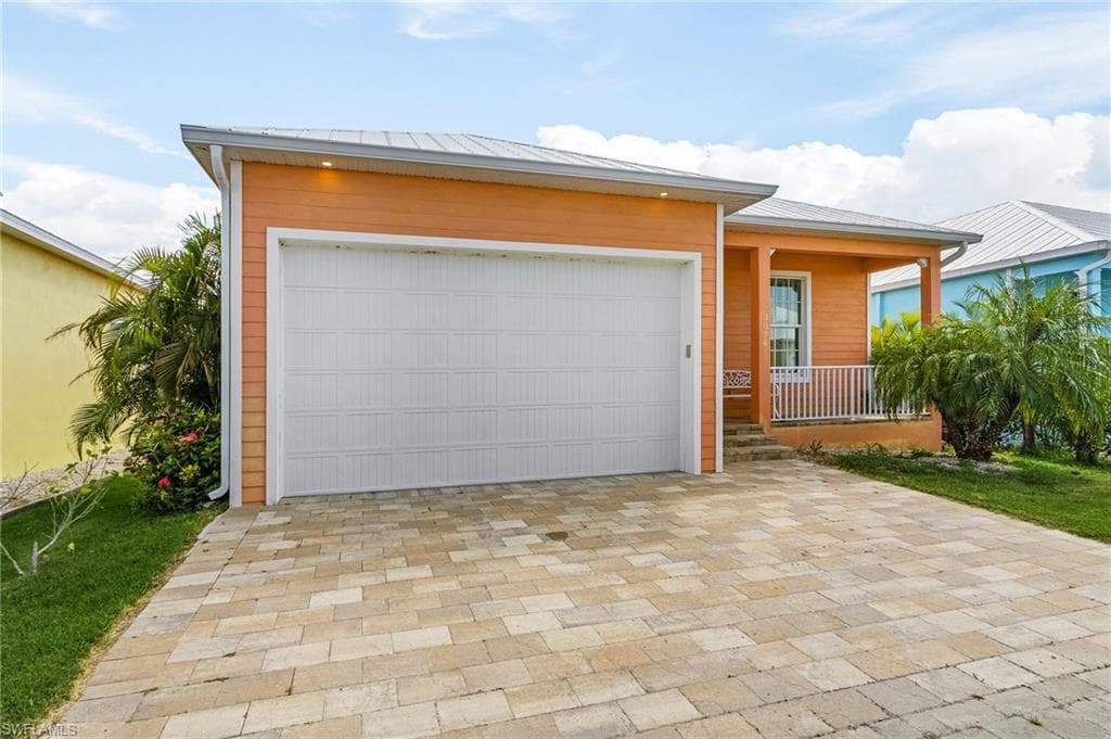 3074 Trawler LN ST. JAMES CITY, FL 33956