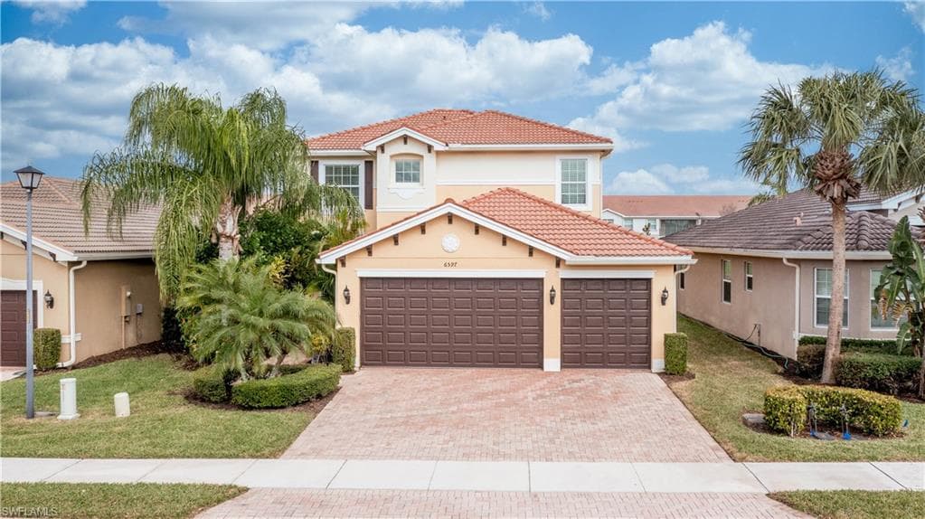6597 Marbella DR NAPLES, FL 34105