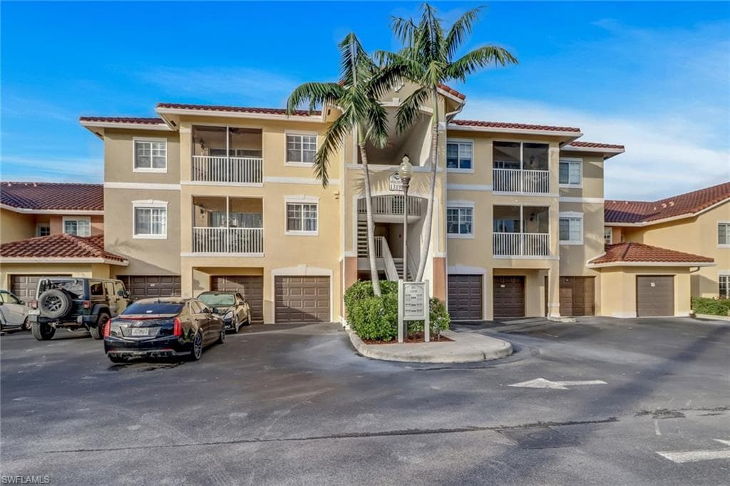 13190 Bella Casa CIR 142 FORT MYERS, FL 33966