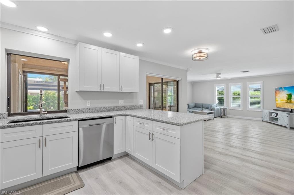 17018 Golfside CIR CIR 201 FORT MYERS, FL 33908