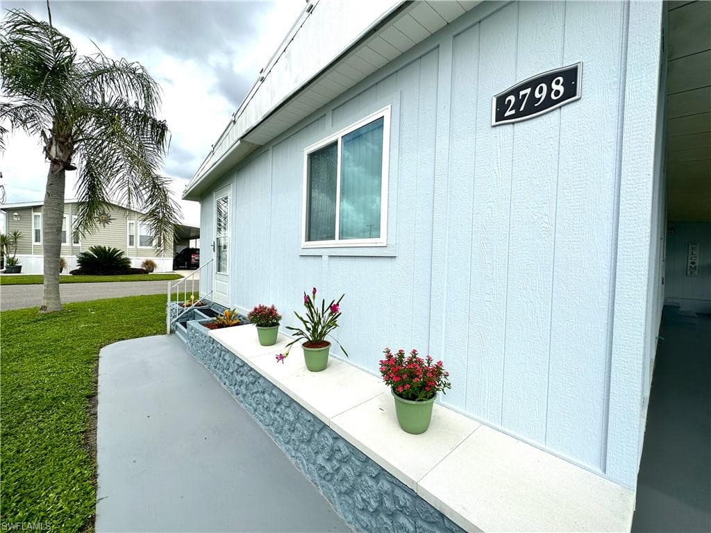 2798 Wedgewood DR NORTH FORT MYERS, FL 33917