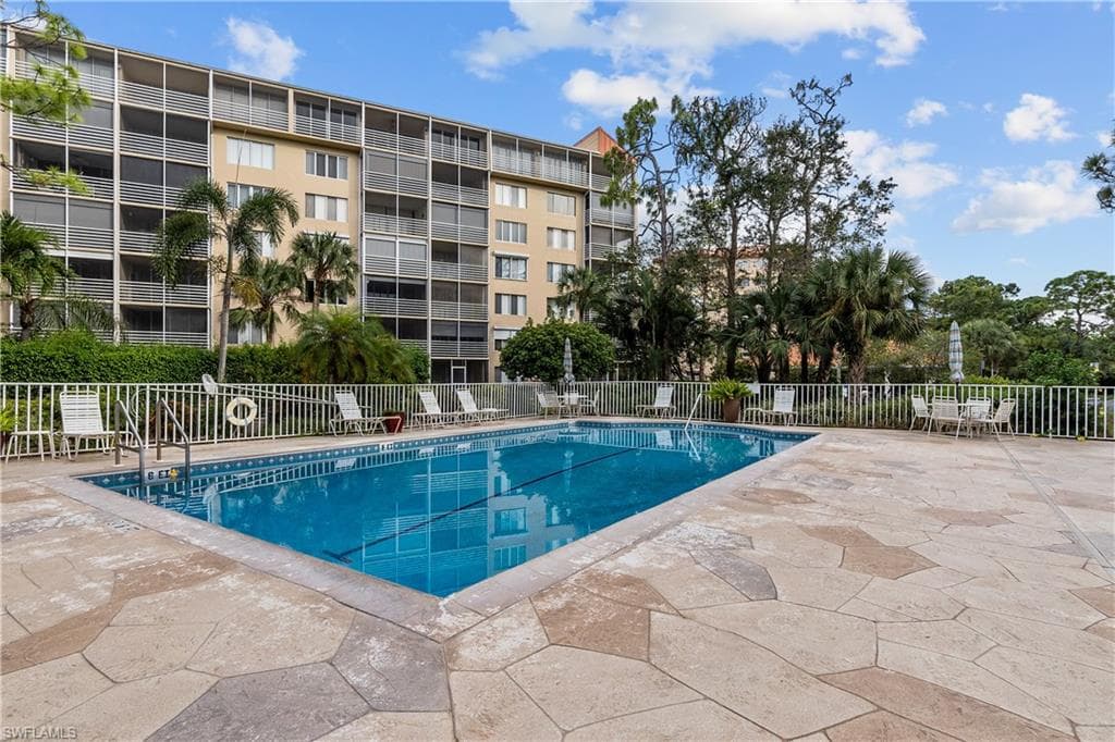 15161 Cedarwood LN 1501 NAPLES, FL 34110