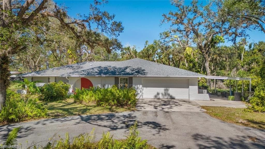 13951 River RD FORT MYERS, FL 33905