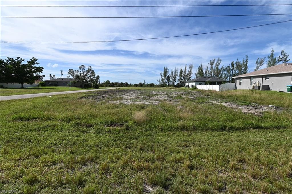 4302 NW 20th TER CAPE CORAL, FL 33993