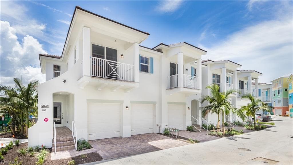 5865 Shell Cove DR 106 CAPE CORAL, FL 33914