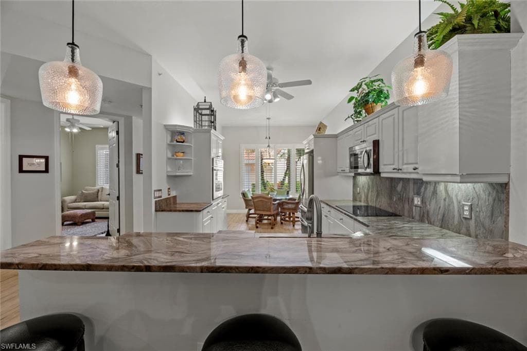 2329 Hidden Lake DR 3907 NAPLES, FL 34112