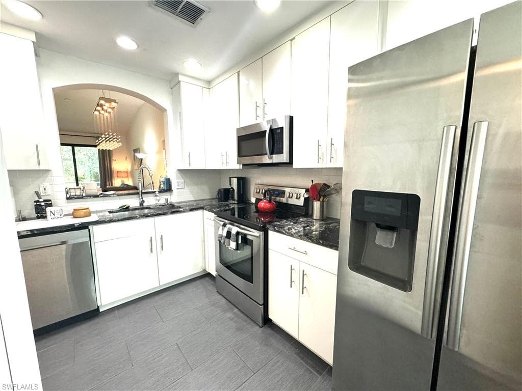 7790 Woodbrook CIR 2603 NAPLES, FL 34104