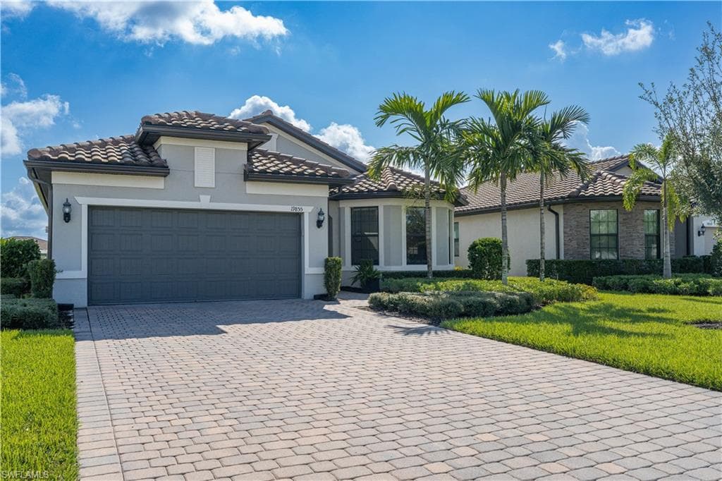 19855 Beechcrest PL ESTERO, FL 33928