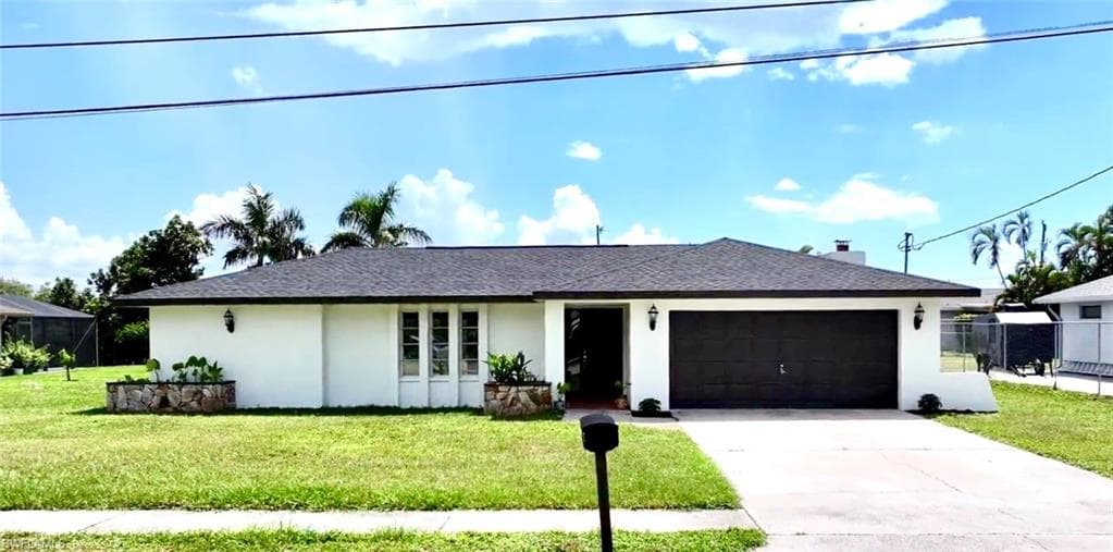 1711 Saint Clair AVE E NORTH FORT MYERS, FL 33903