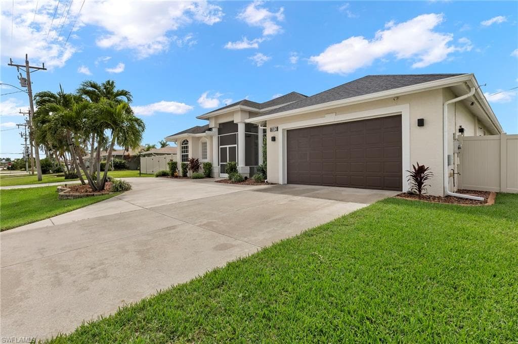 812 SW 51st TER CAPE CORAL, FL 33914