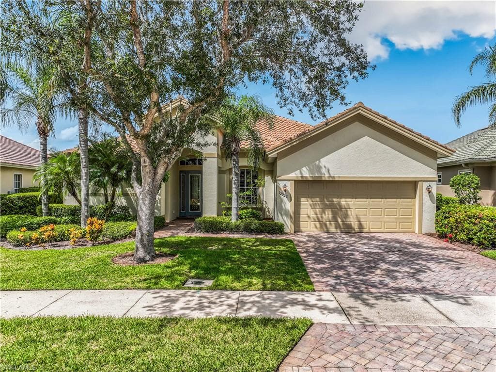 12922 Kentfield LN FORT MYERS, FL 33913