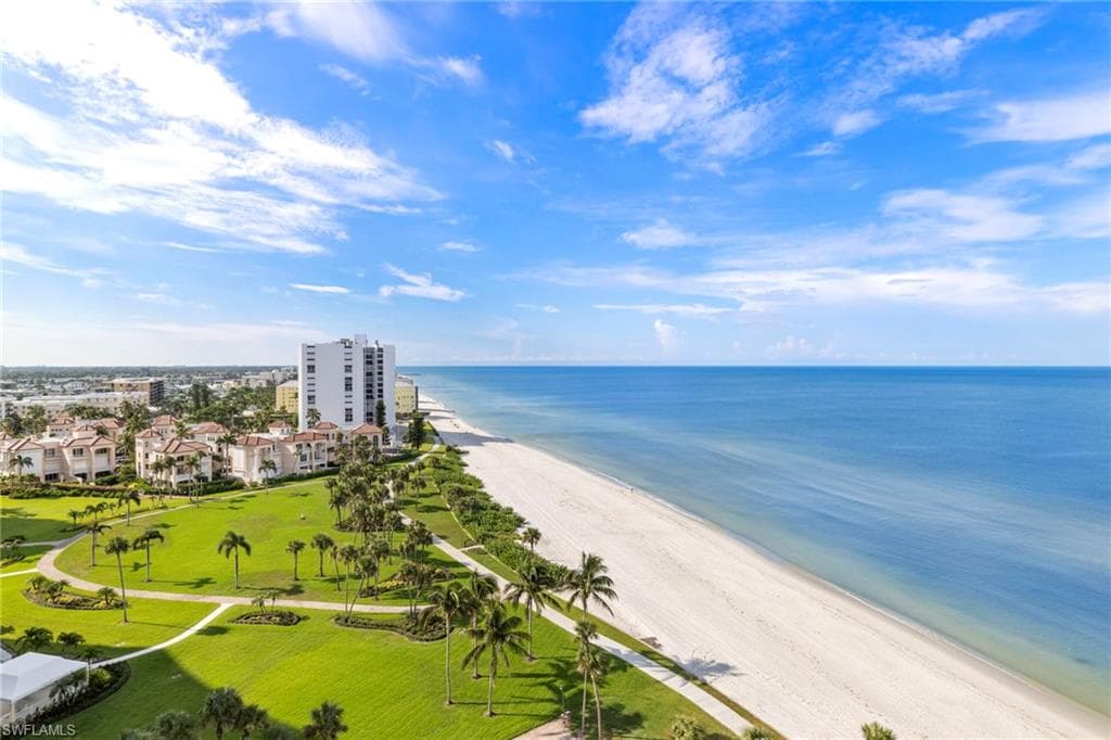 4001 Gulf Shore BLVD N 1207 NAPLES, FL 34103