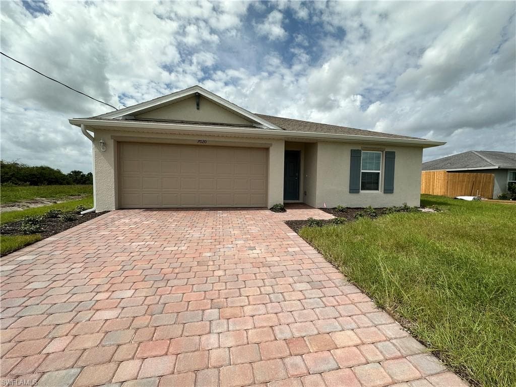 7020 Ramrod CIR LABELLE, FL 33935