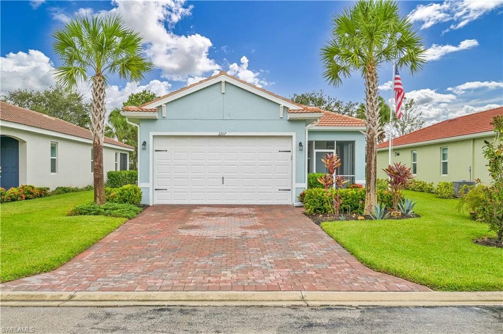 2107 Summersweet DR ALVA, FL 33920