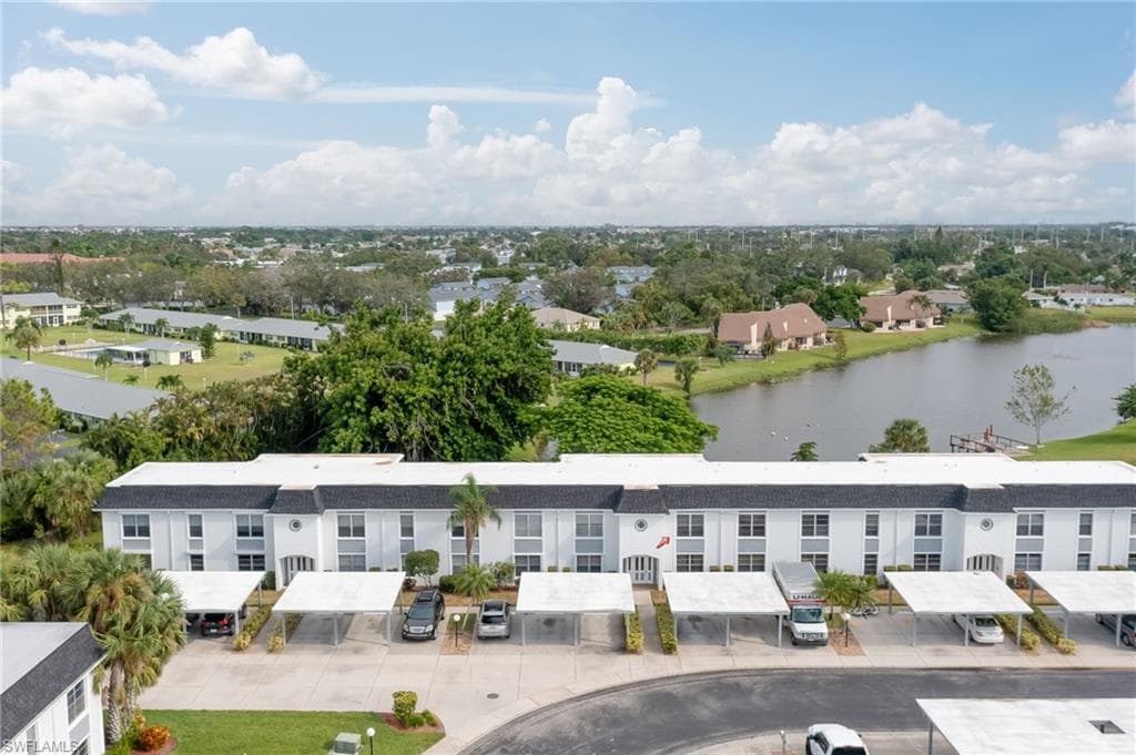 6880 Sandtrap DR 4 FORT MYERS, FL 33919