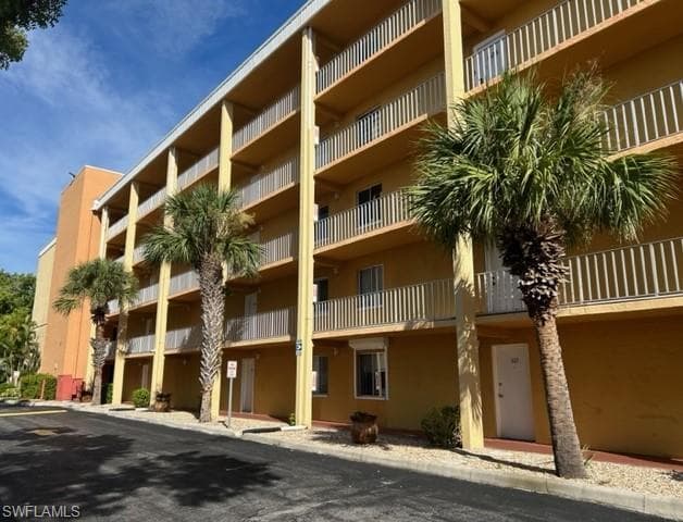 2366 E Mall DR 208 FORT MYERS, FL 33901