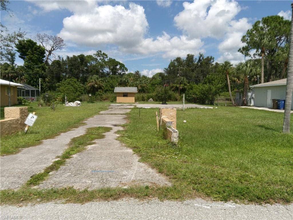 13924 Matanzas DR FORT MYERS, FL 33905