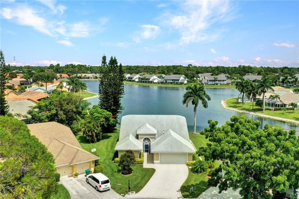 6649 Middlesex PL NAPLES, FL 34104