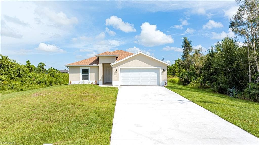 121 Paxton ST LEHIGH ACRES, FL 33974