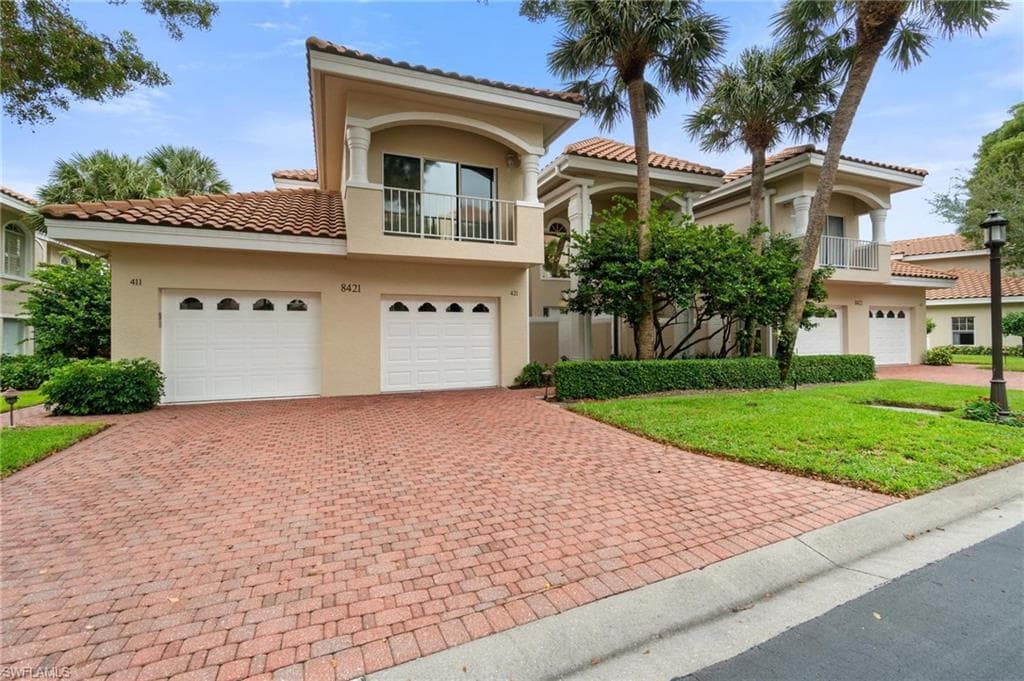 8421 Abbington CIR 4-421 NAPLES, FL 34108