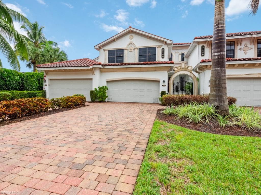 3149 Aviamar CIR 201 NAPLES, FL 34114