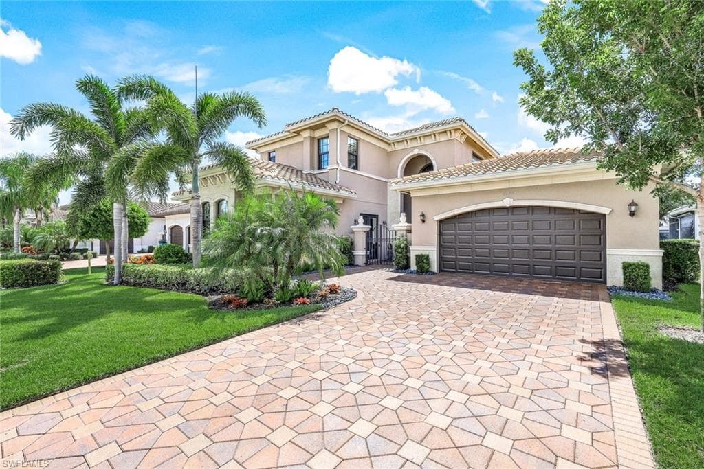 4679 Azalea DR NAPLES, FL 34119