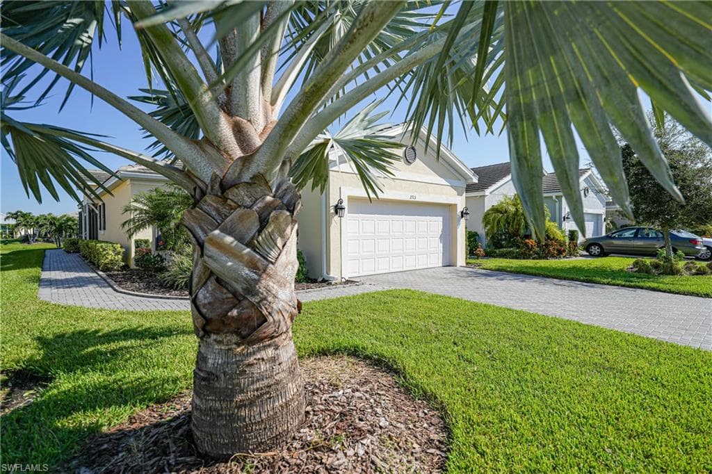 2713 Vareo CT CAPE CORAL, FL 33991