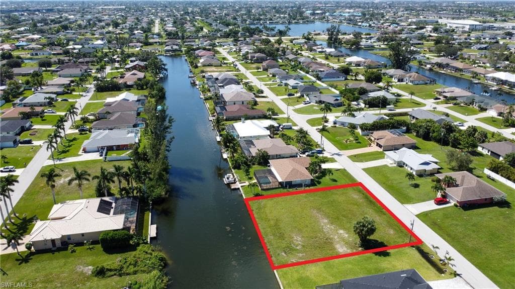 1317 SW 4th PL CAPE CORAL, FL 33991