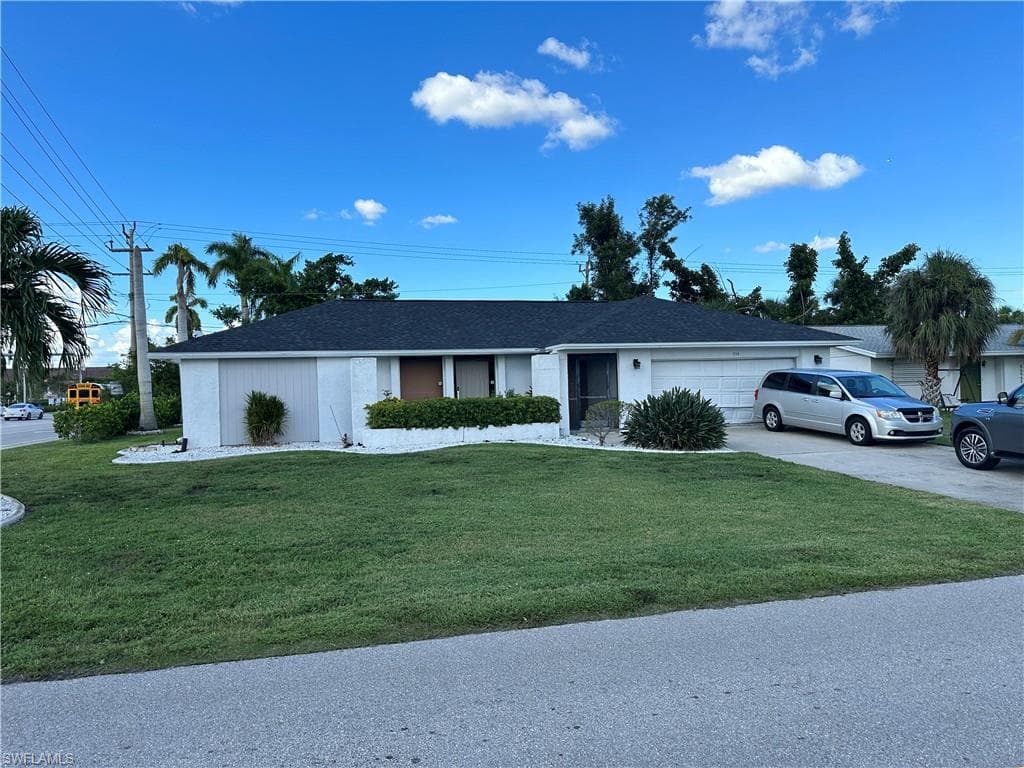 335 SW 48th TER CAPE CORAL, FL 33914