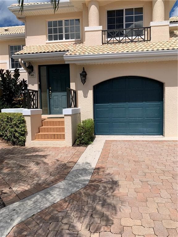 6835 San Marino DR 810B NAPLES, FL 34108