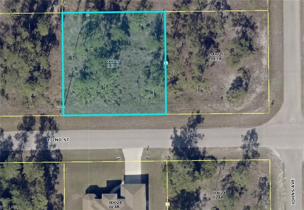 3505 2nd ST LEHIGH ACRES, FL 33936