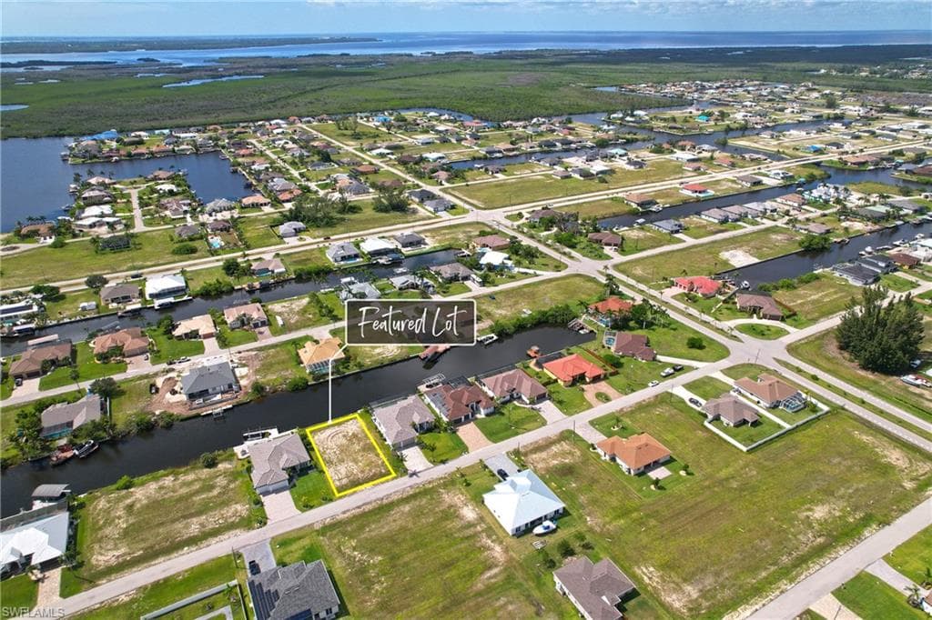 1026 NW 38th PL CAPE CORAL, FL 33993