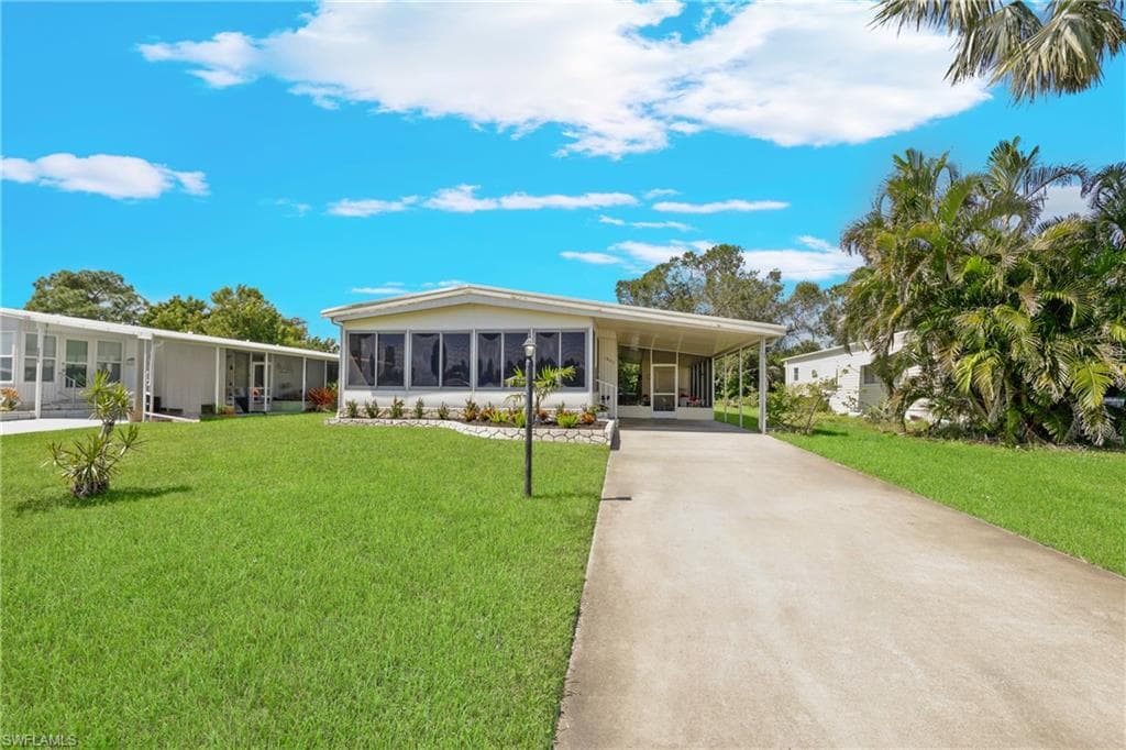 26027 Countess LN BONITA SPRINGS, FL 34135