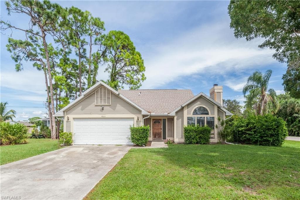9225 Pineapple RD FORT MYERS, FL 33967