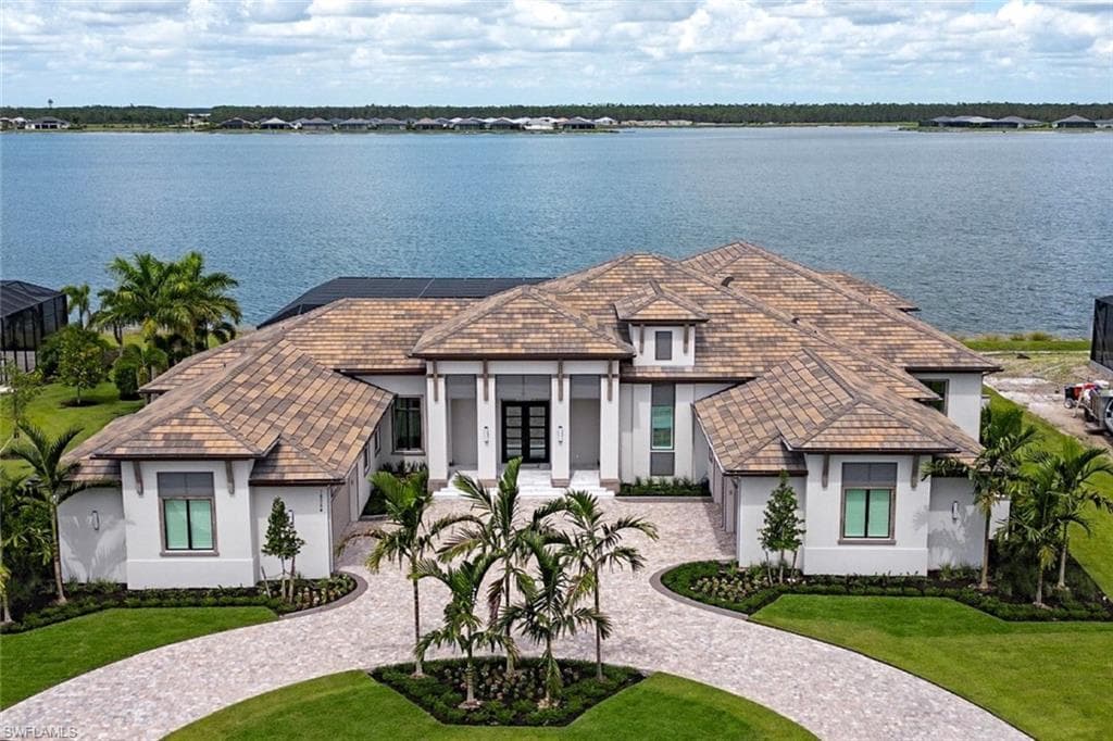 18354 Blue Eye LOOP FORT MYERS, FL 33913