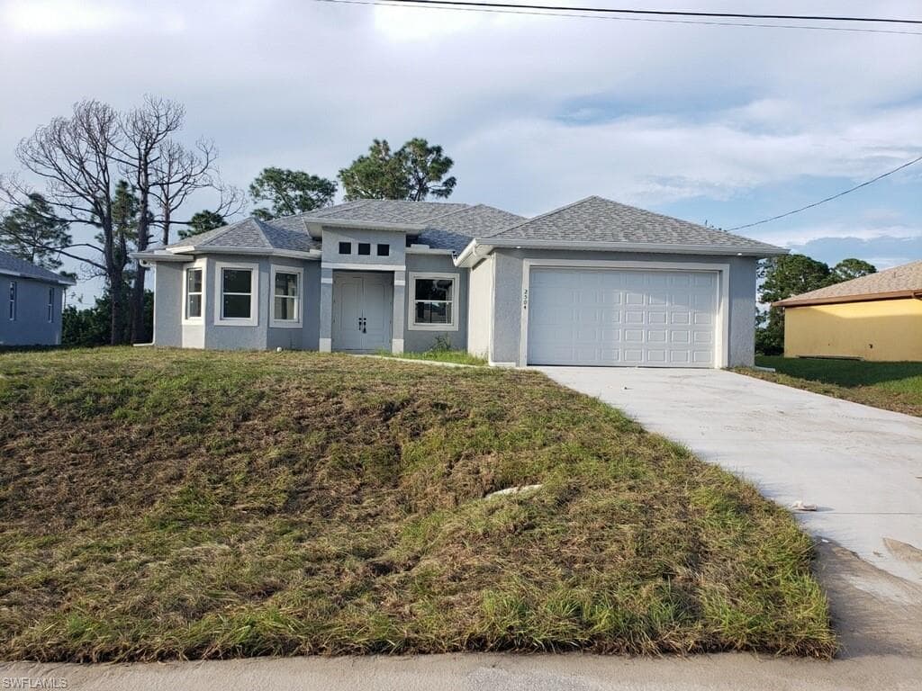 2504 37th ST SW LEHIGH ACRES, FL 33976