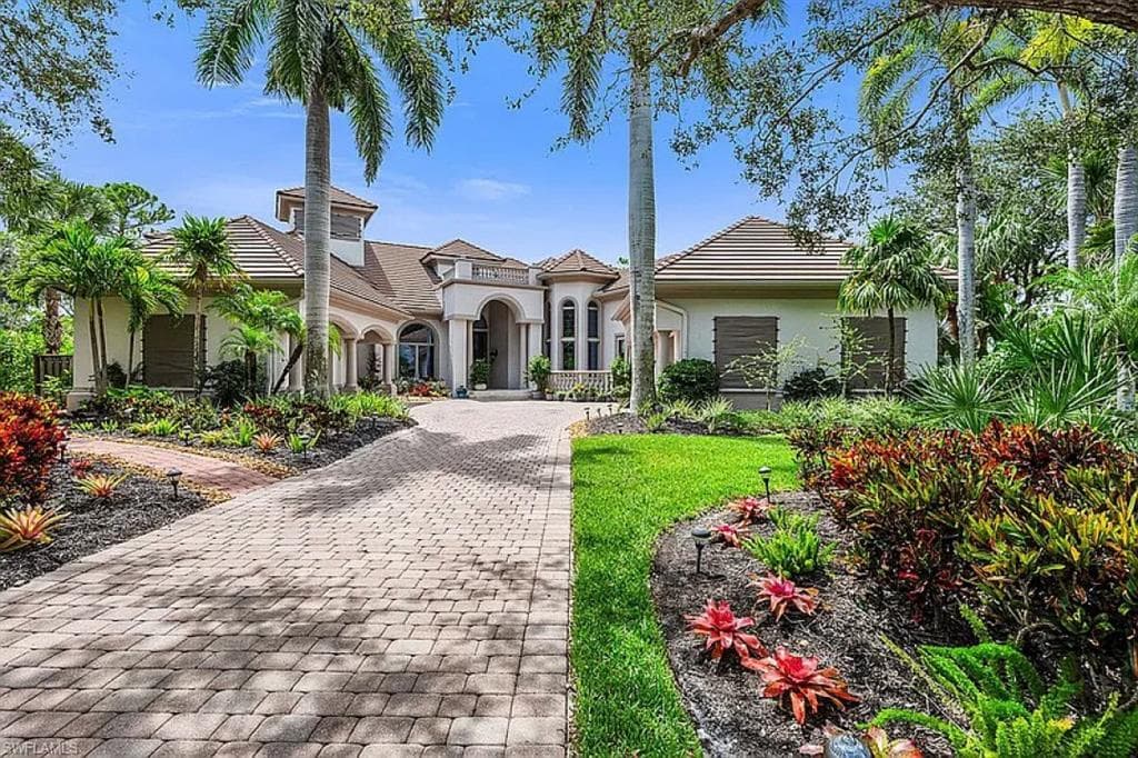 1237 Pocantico LN NAPLES, FL 34110