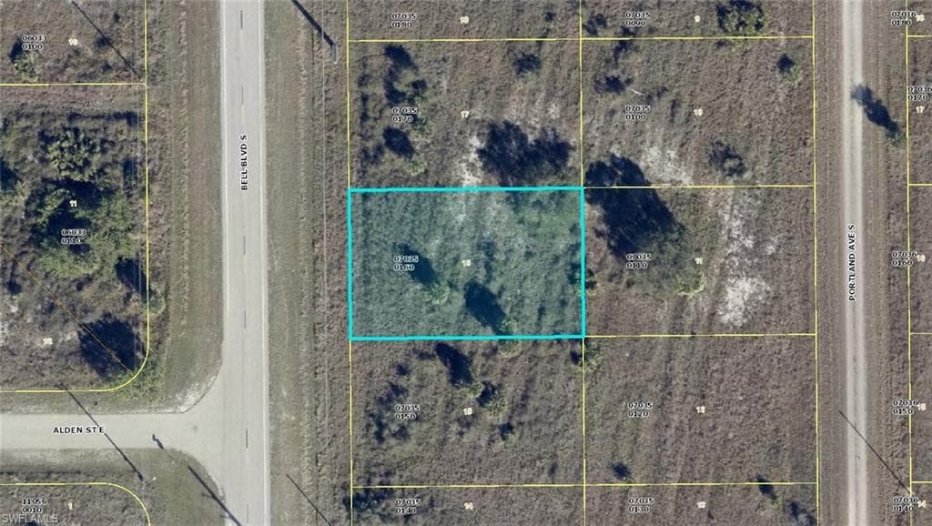 1029 Bell BLVD S LEHIGH ACRES, FL 33974