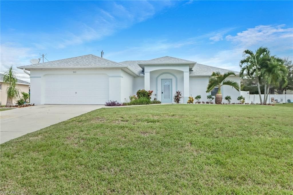 3011 SW 14th CT CAPE CORAL, FL 33914