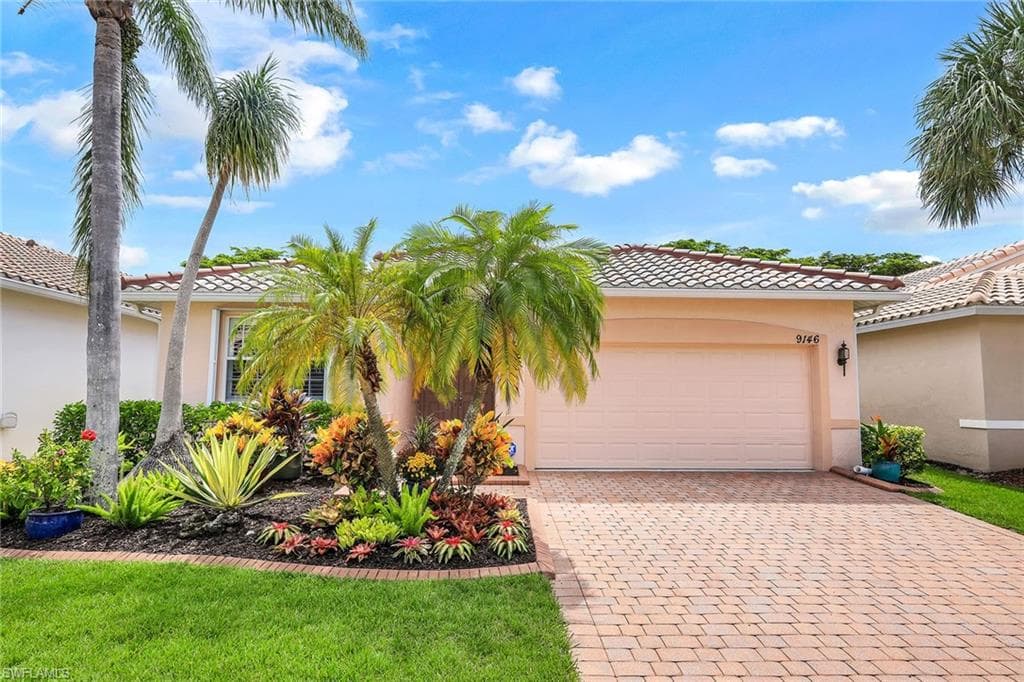 9146 Springview LOOP ESTERO, FL 33928