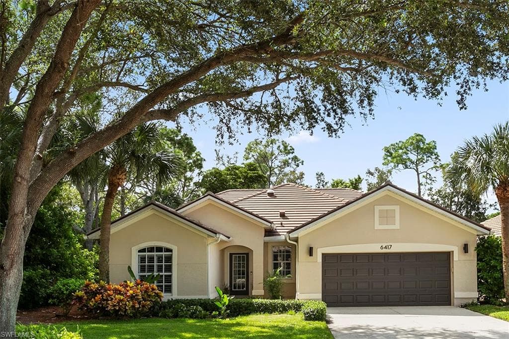 6417 Autumn Woods BLVD NAPLES, FL 34109