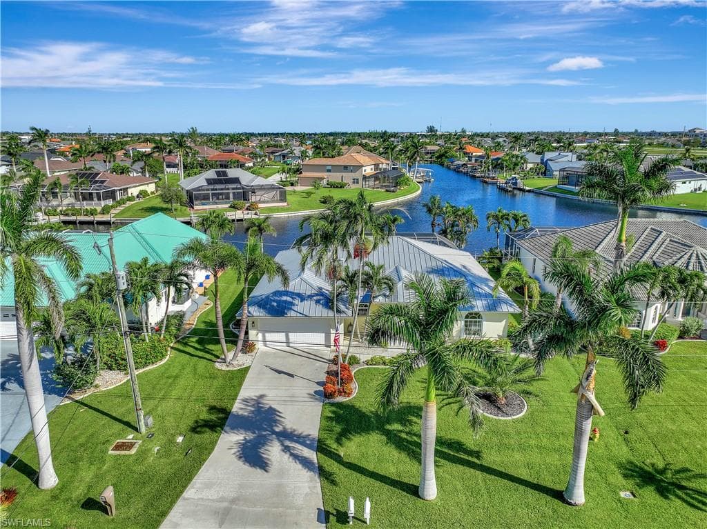 2205 SW 43rd LN CAPE CORAL, FL 33914