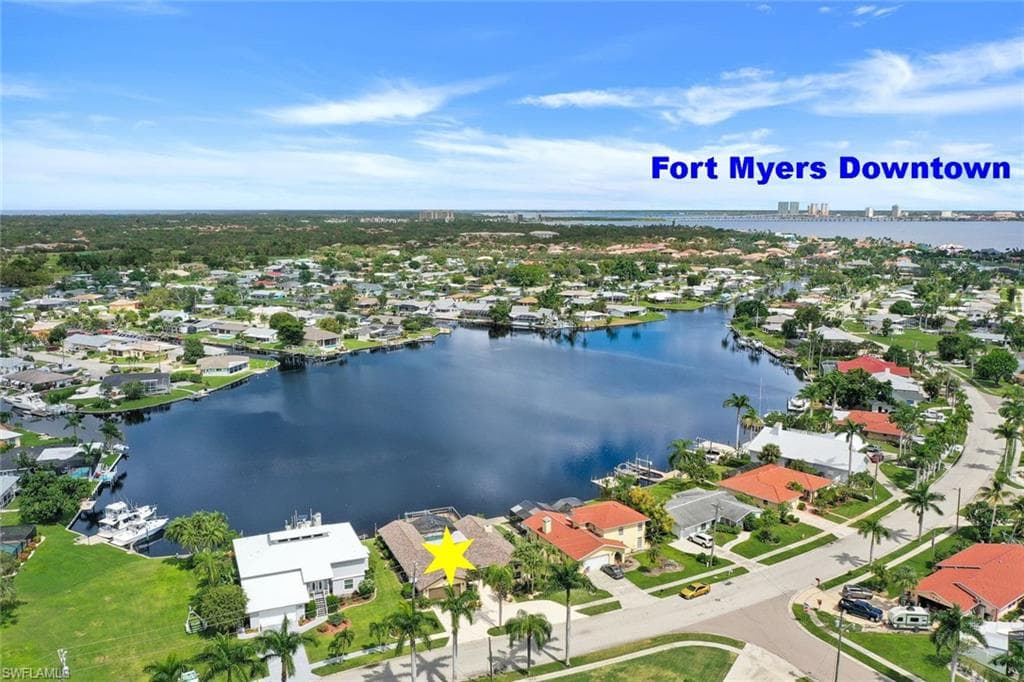 1840 Lakeview BLVD NORTH FORT MYERS, FL 33903