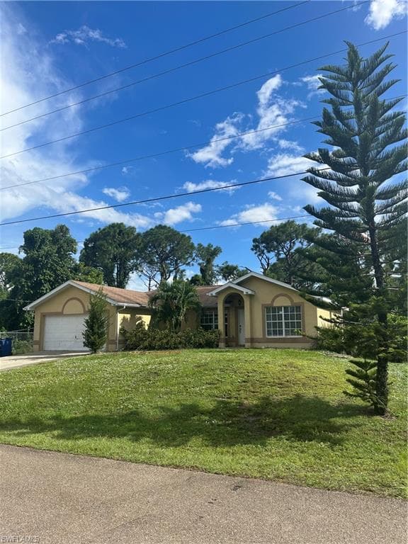 2505 8th ST SW LEHIGH ACRES, FL 33976